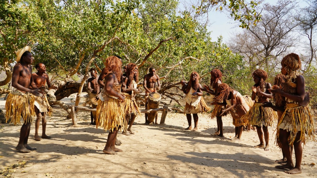 Ubuntu Tribe Sihloutte Africa Images